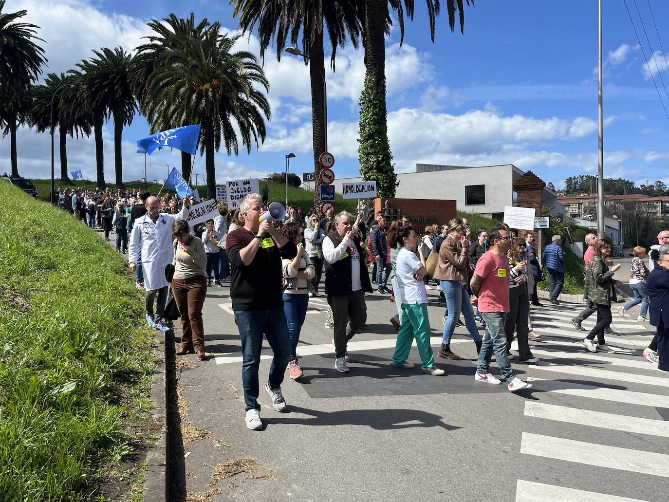 Las imágenes de la protesta de los trabajadores del Hospital de Jove