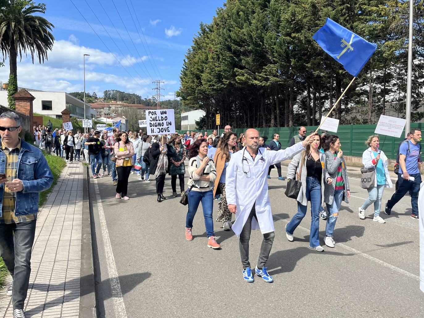 Las imágenes de la protesta de los trabajadores del Hospital de Jove