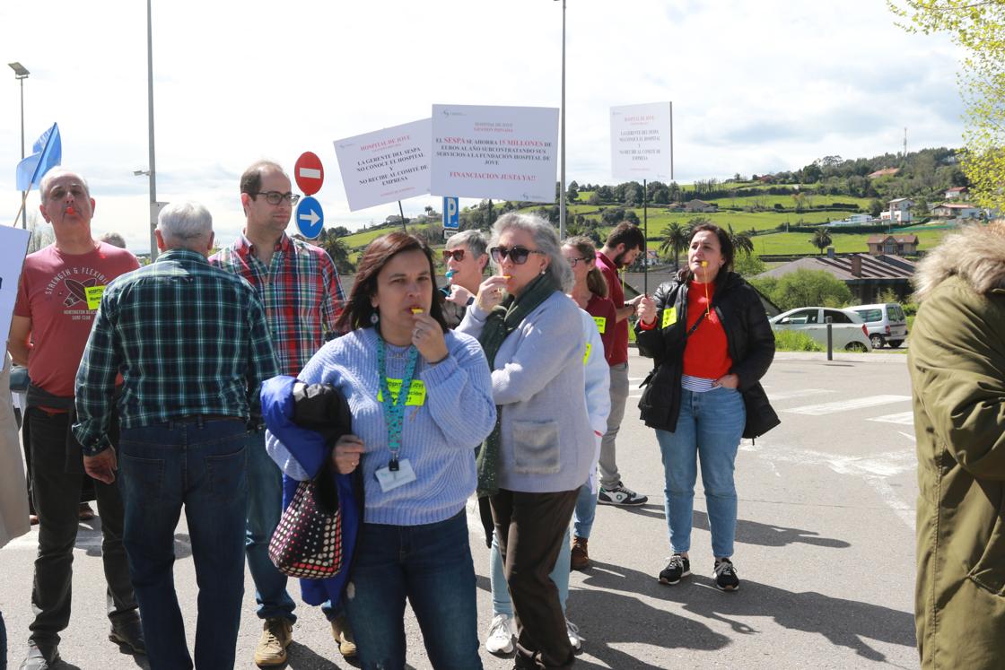 Las imágenes de la protesta de los trabajadores del Hospital de Jove