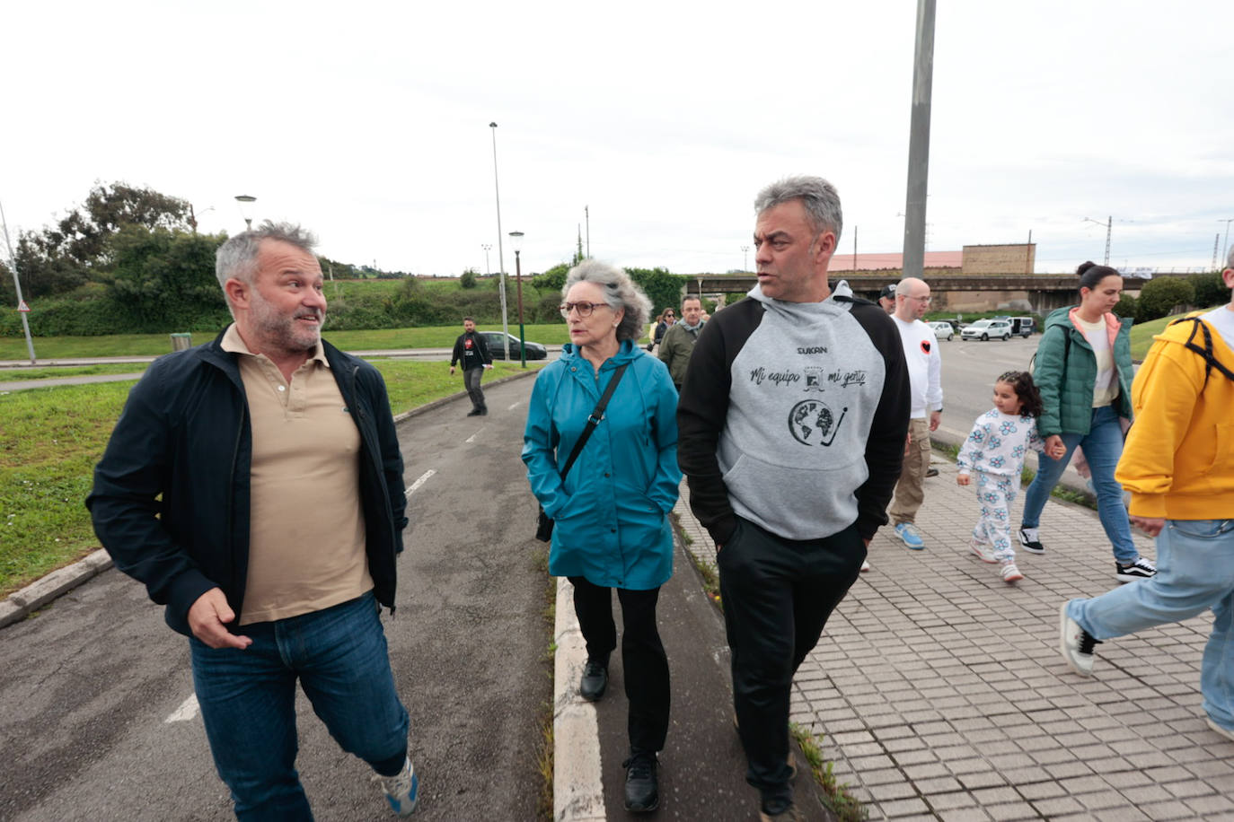 Así fue la movilización vecinal por el vial de Jove