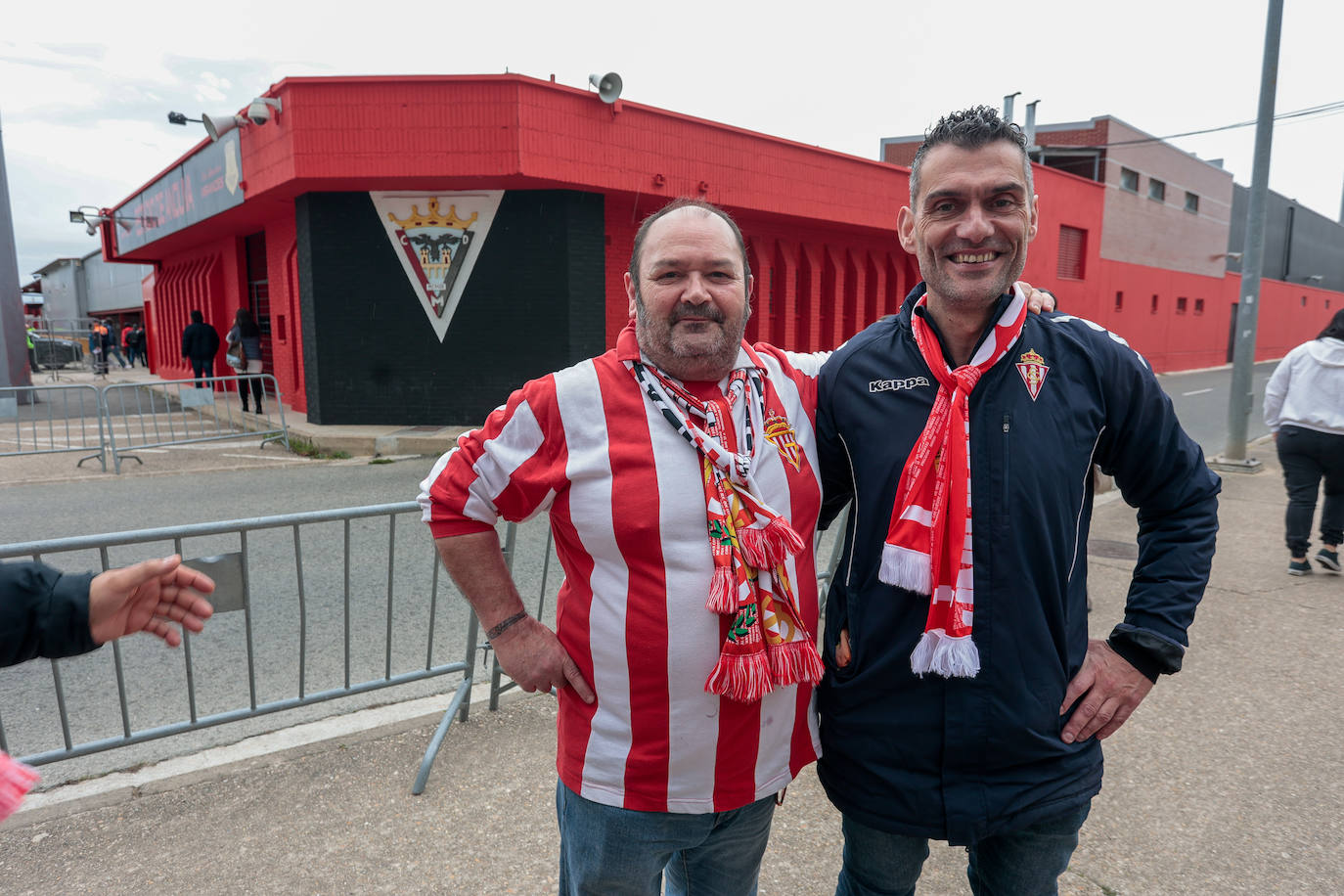 ¿Estuviste animando al Sporting ante el Mirandés? ¡Búscate en las fotos en Anduva!