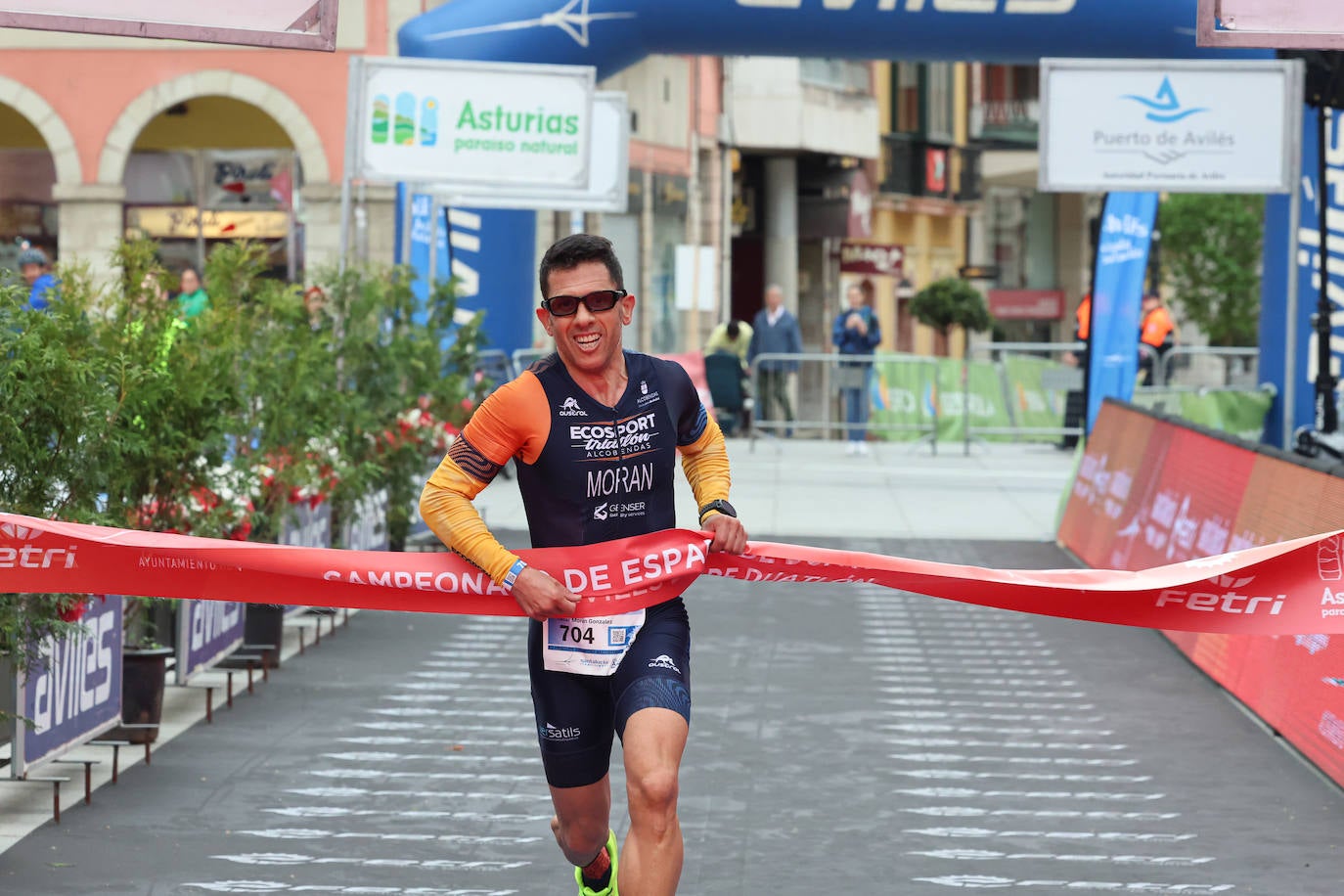 María Varo y Javier Martín vencen en el Nacional de Duatlón en Avilés