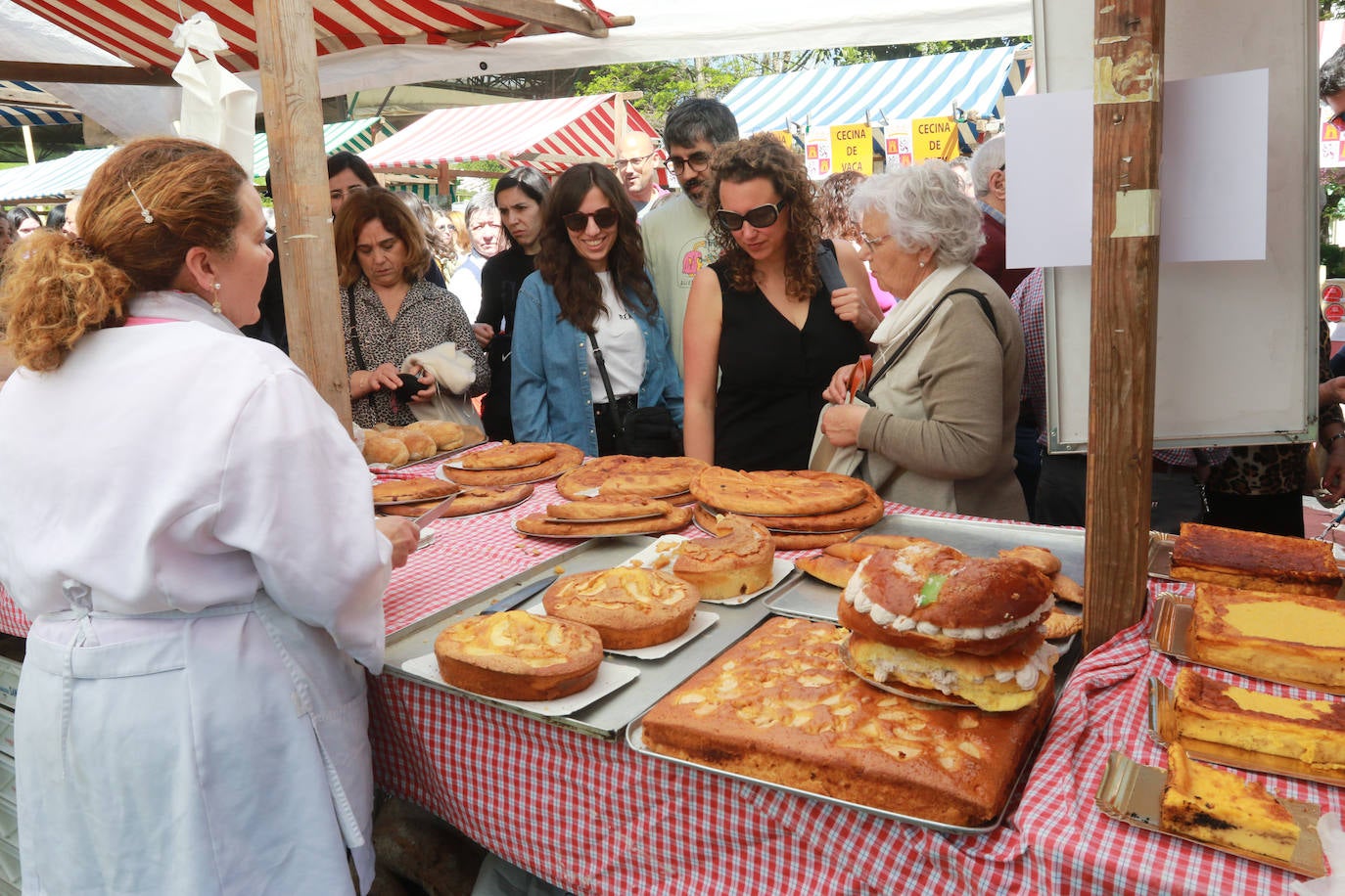 El buen tiempo anima la Primera Flor de Grado