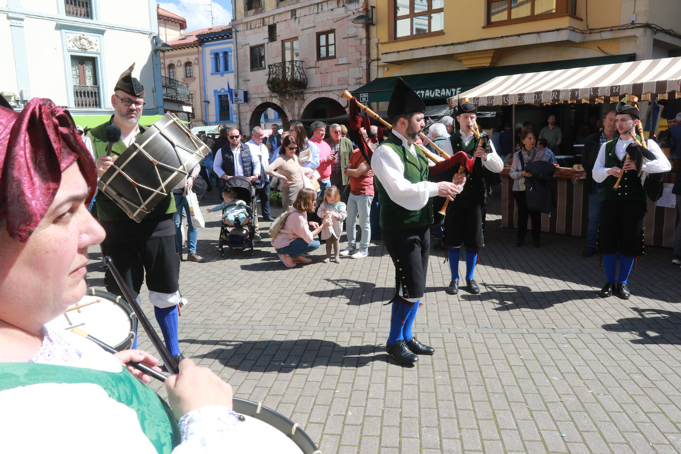 El buen tiempo anima la Primera Flor de Grado