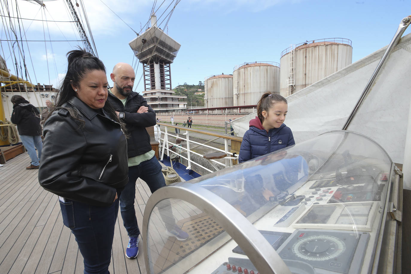 Gijón se despide del buque &#039;Gorch Fock&#039;