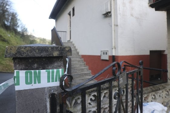 La casa familiar de los Muñiz, en la localidad de El Picón, en el municipio de Ribera de Arriba.