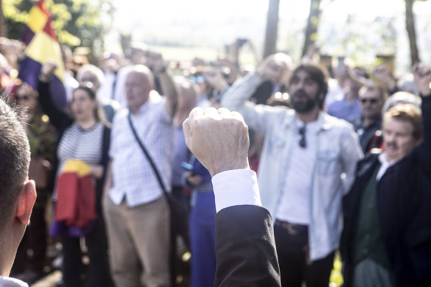 Conmemoración en Oviedo del 93 aniversario de la II República
