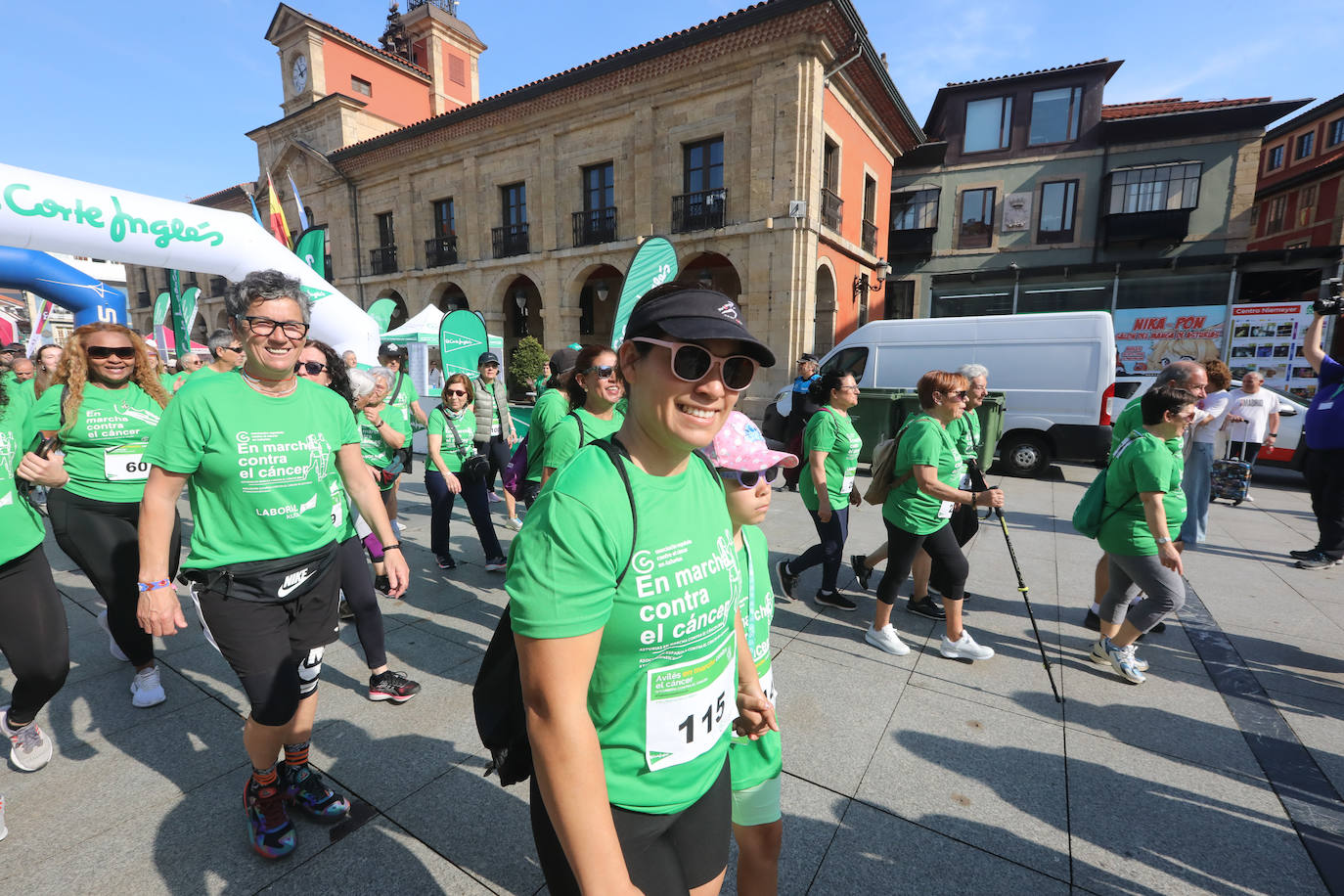 700 avilesinos corren contra el cáncer