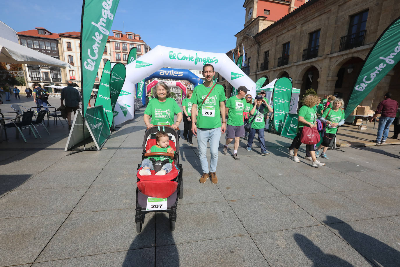 700 avilesinos corren contra el cáncer