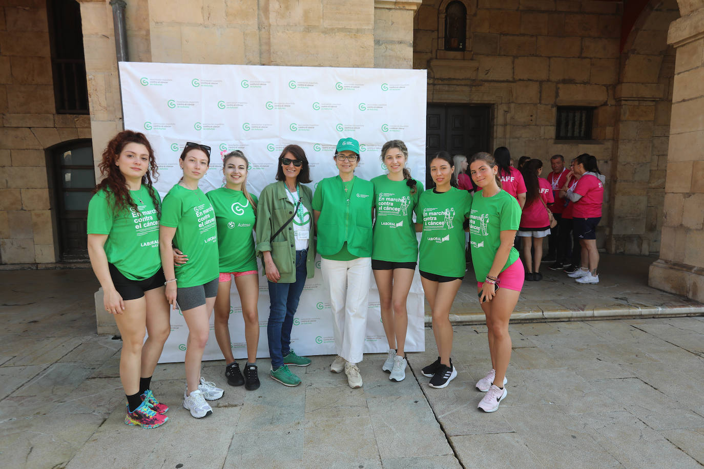700 avilesinos corren contra el cáncer