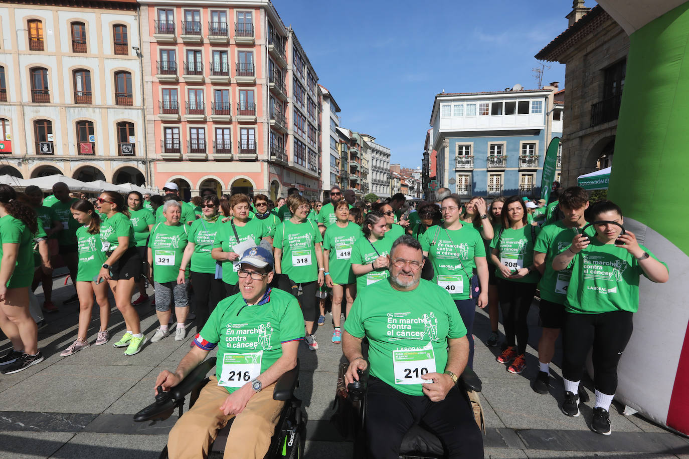 700 avilesinos corren contra el cáncer