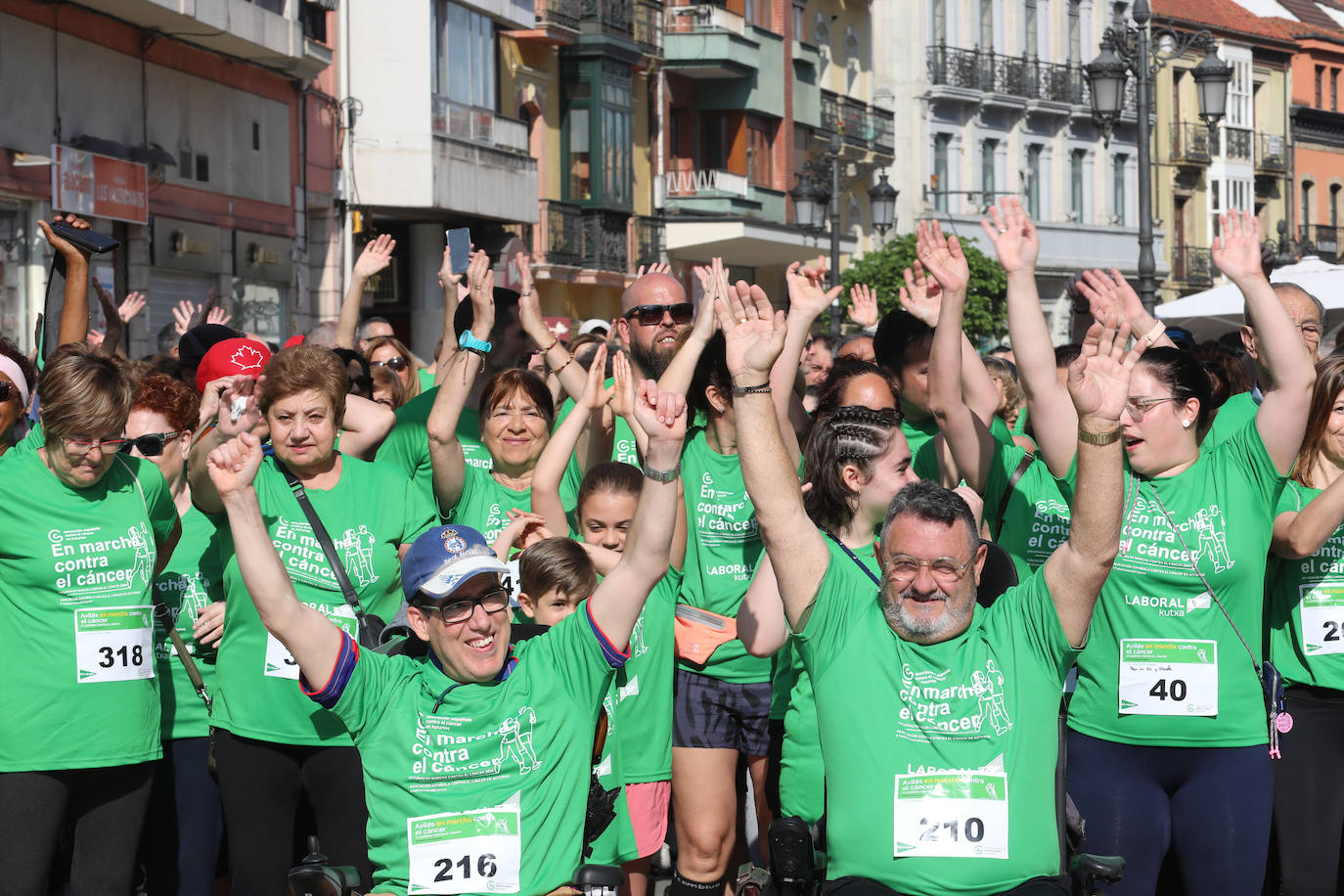 700 avilesinos corren contra el cáncer