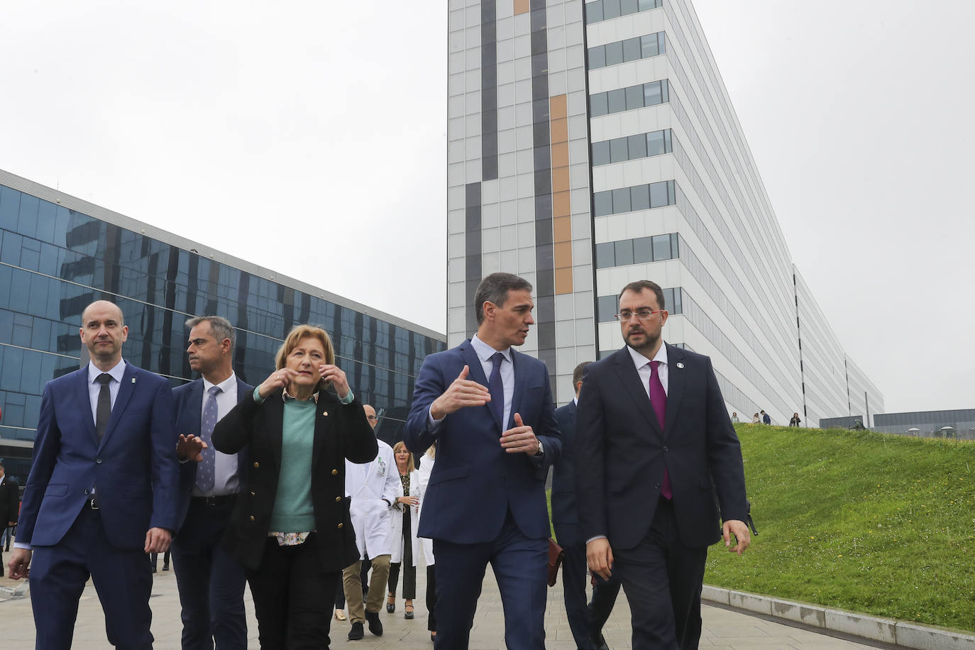 Pedro Sánchez, en Asturias: así fue su visita al HUCA