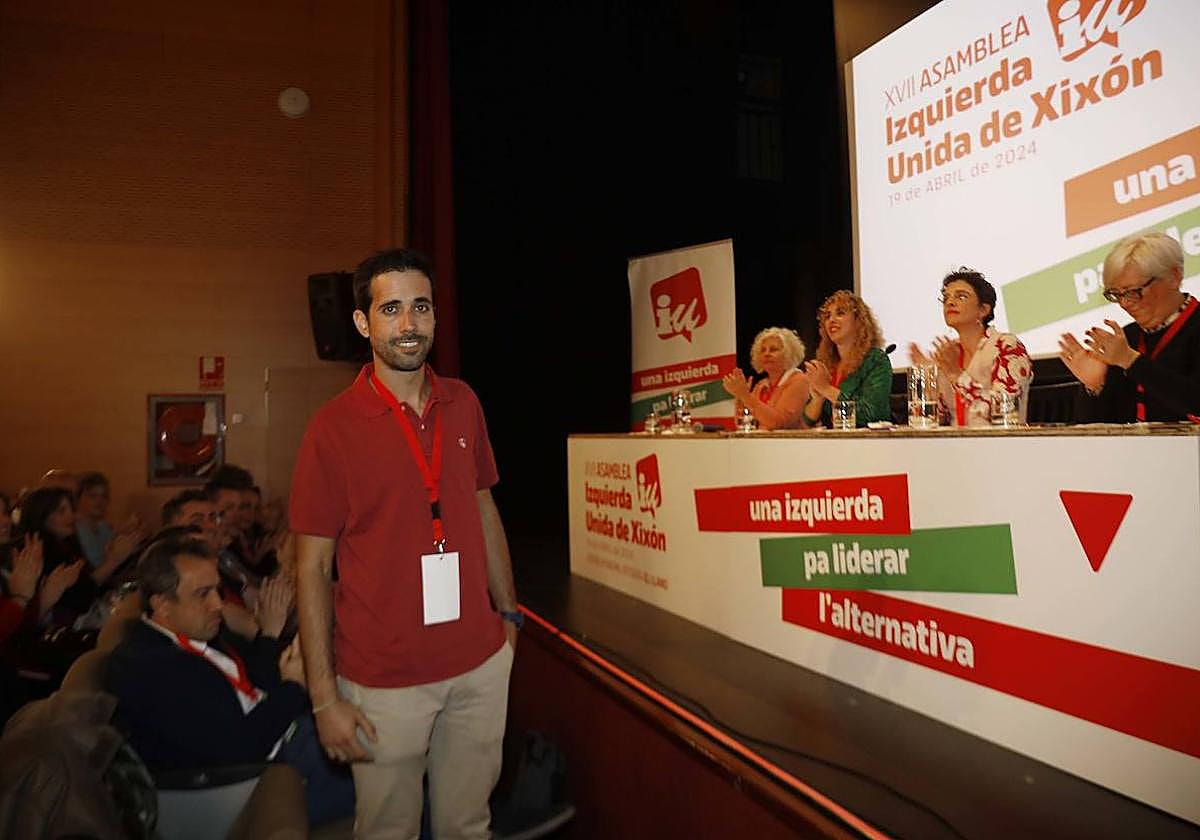 IU Xixón inicia «un tiempo nuevo» con «una nueva generación» al frente del partido