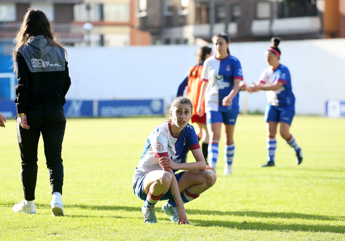 El Suárez Puerta arropa al Avilés Femenino