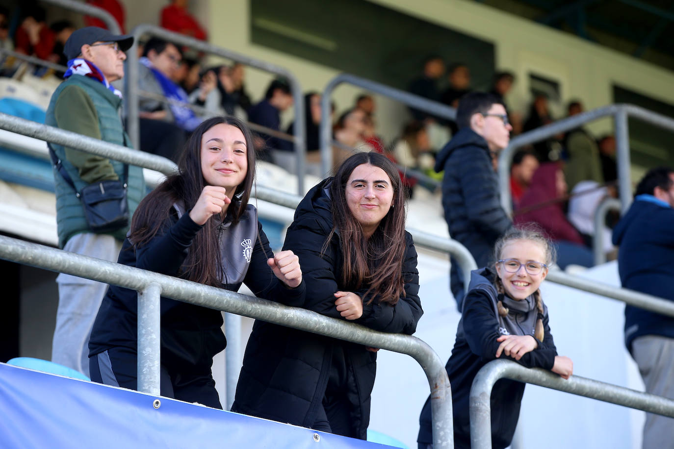 El Suárez Puerta arropa al Avilés Femenino