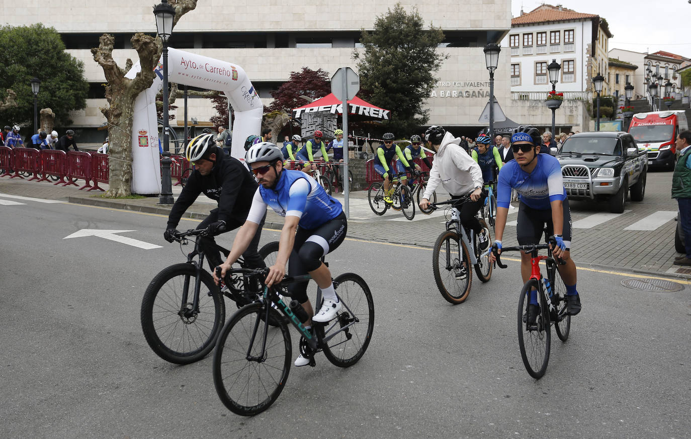 Emotivo homenaje en Candás al ciclista Alejandro Carnicero