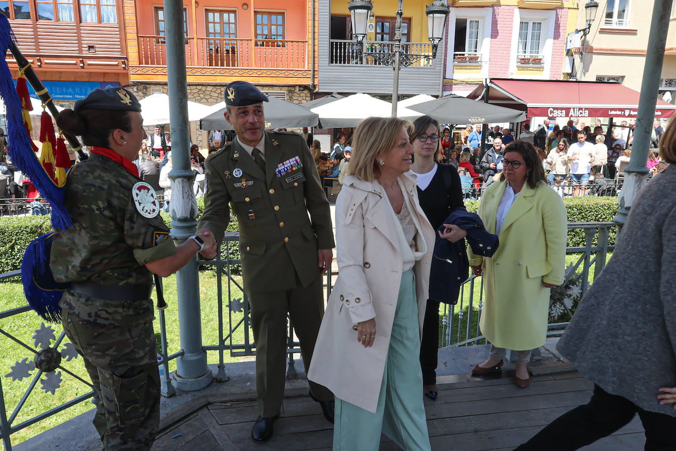 Gaitas, cornetas y tambores cierran las fiestas de Noreña
