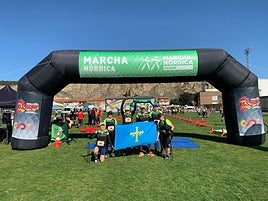 De izquierda a derecha, Carmen Prendes González, Paz Alonso Alonso, Geny Suárez Palacios, Juan Carlos Garrido González, Nacho Plaza Gómez y Blanca Jiménez Fernández, tras una prueba.