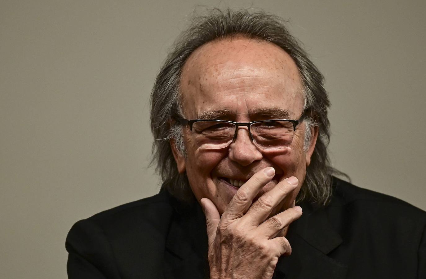 Joan Manuel Serrat, el cantautor que compuso una banda sonora colectiva