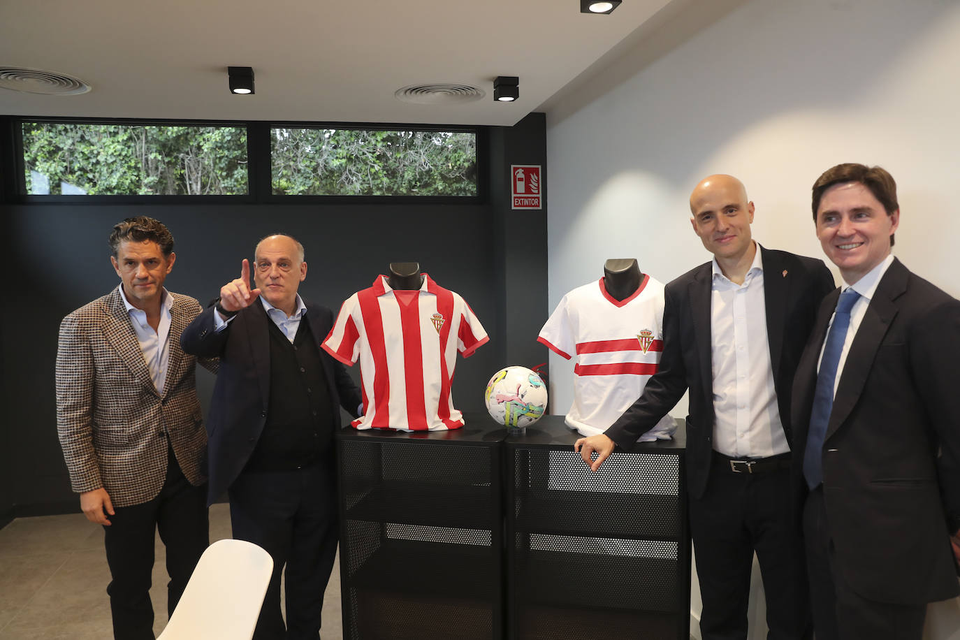 Mareo y su nueva cara: así fue la presentación de la reforma de la Escuela de Fútbol del Sporting