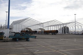 Instalaciones que Windar está construyendo en el puerto de El Musel.