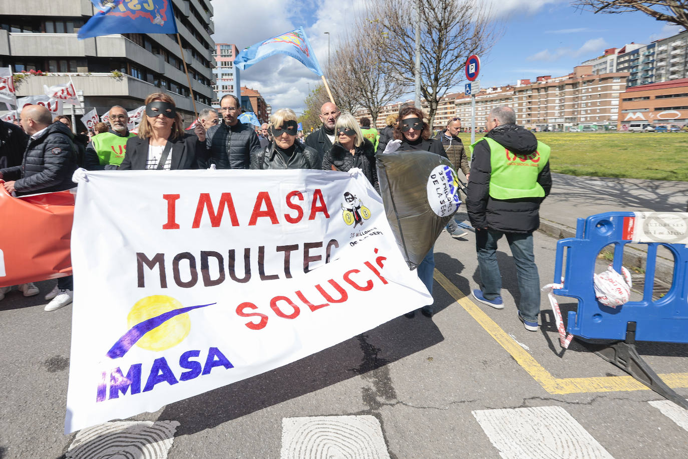 Así fueron las manifestaciones en Gijón de USO y los sindicatos minoritarios