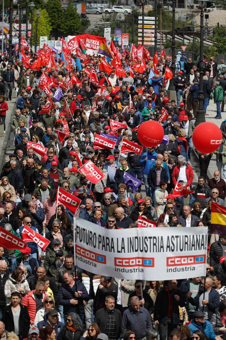 Los sindicatos asturianos, a la calle en Langreo para «reivindicar lo que es justo»