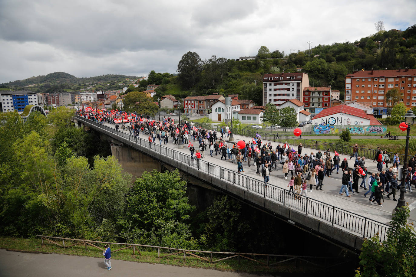 Los sindicatos asturianos, a la calle en Langreo para «reivindicar lo que es justo»