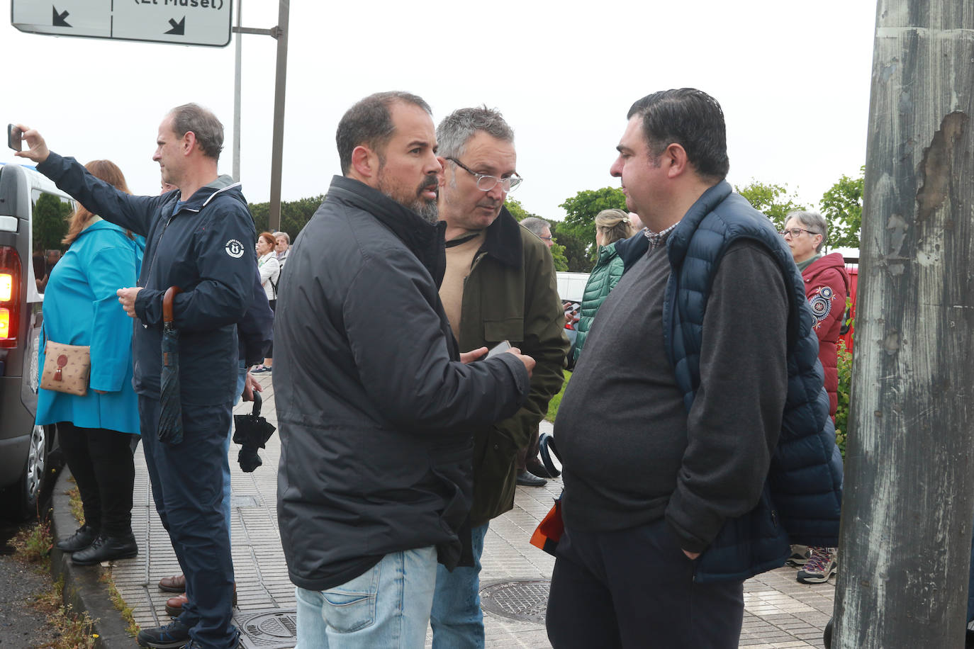 Los vecinos de la zona oeste: «No pararemos hasta que Gijón esté en el mapa de las infraestructuras del país»