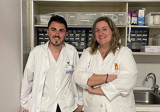 Joel Domene Centro de salud de Piedras Blancas. «Nuestra especialidad está maltratada, pero adquieres una confianza con el paciente que es lo más guapo, todo un privilegio»