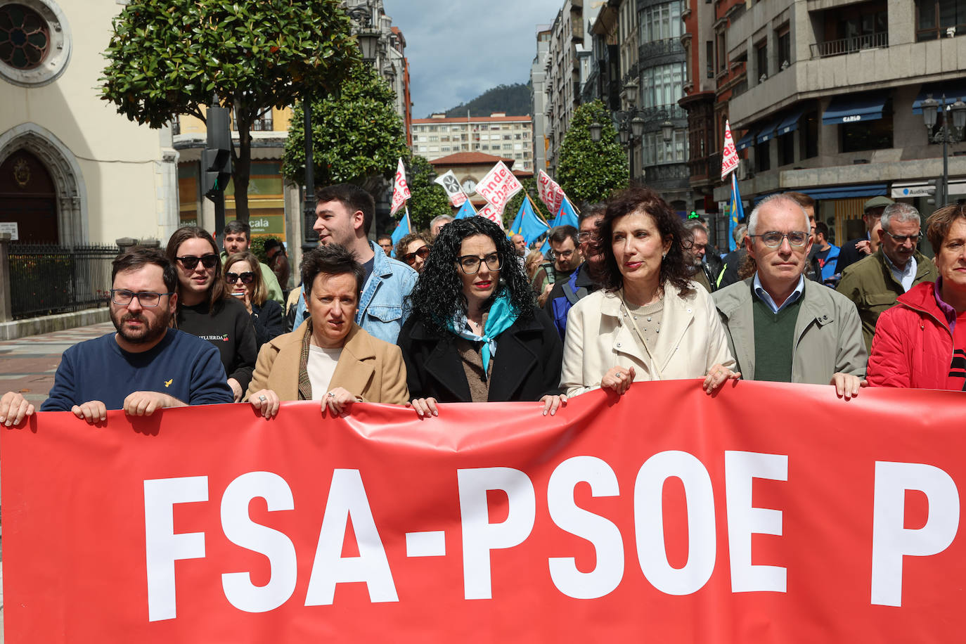 Las imágenes que deja la manifestación en Oviedo por la oficialidad del asturiano