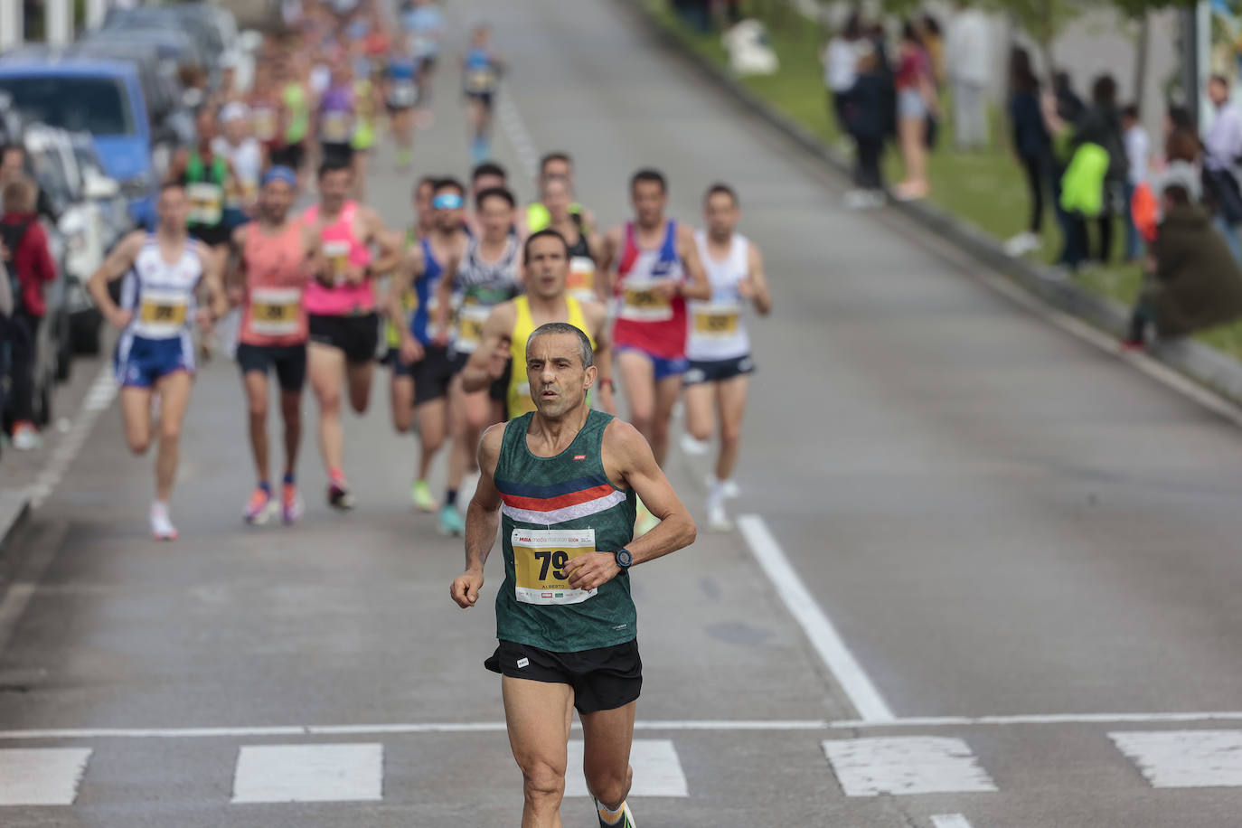 ¿Participaste en la Media Maratón de Gijón? ¡Búscate en las fotos! (2)