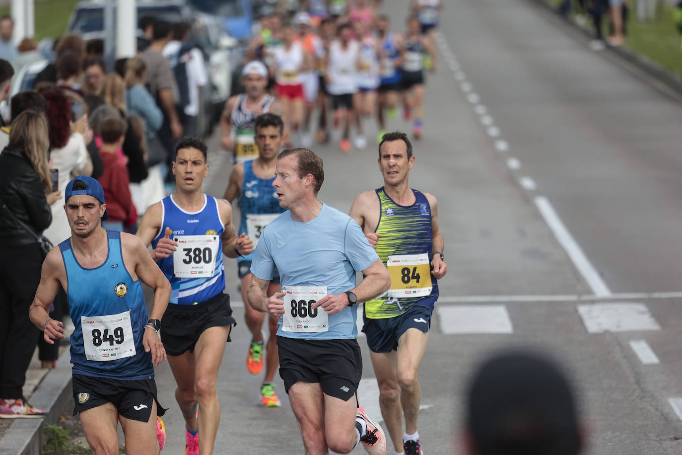 ¿Participaste en la Media Maratón de Gijón? ¡Búscate en las fotos! (2)