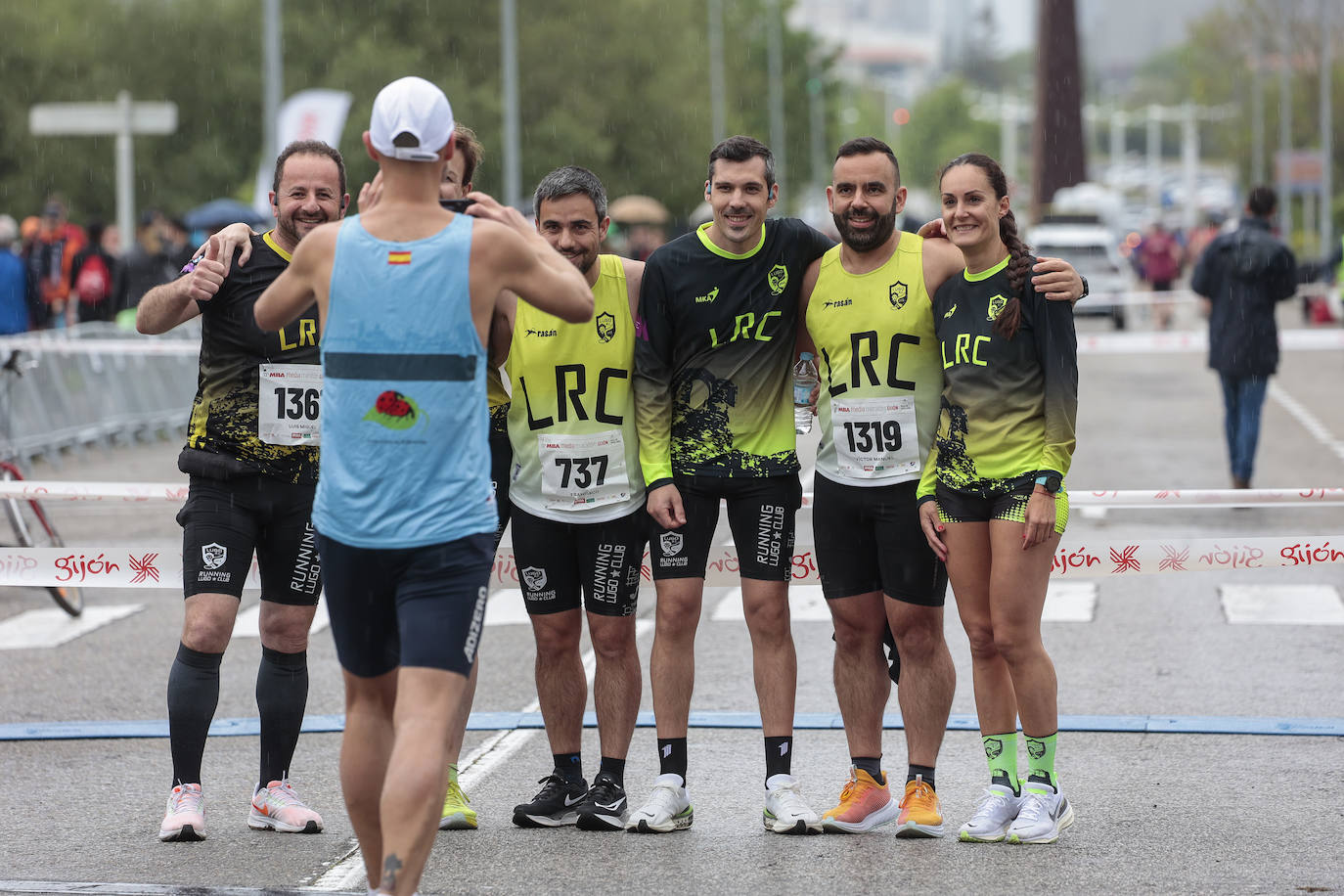 ¿Participaste en la Media Maratón de Gijón? ¡Búscate en las fotos! (1)