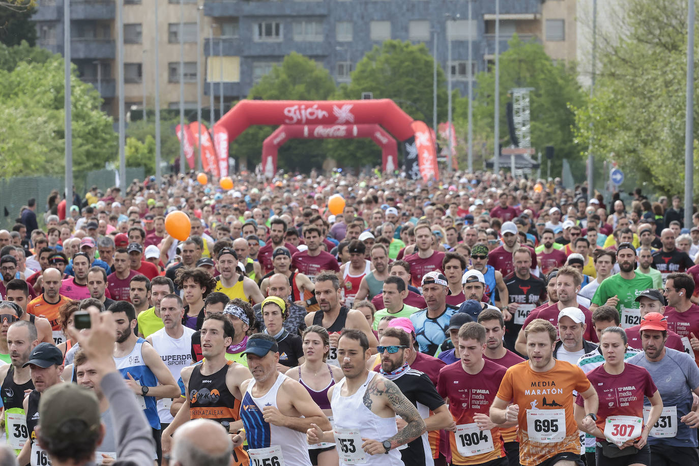 ¿Participaste en la Media Maratón de Gijón? ¡Búscate en las fotos! (1)