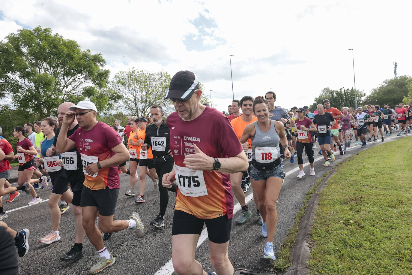 ¿Participaste en la Media Maratón de Gijón? ¡Búscate en las fotos! (1)