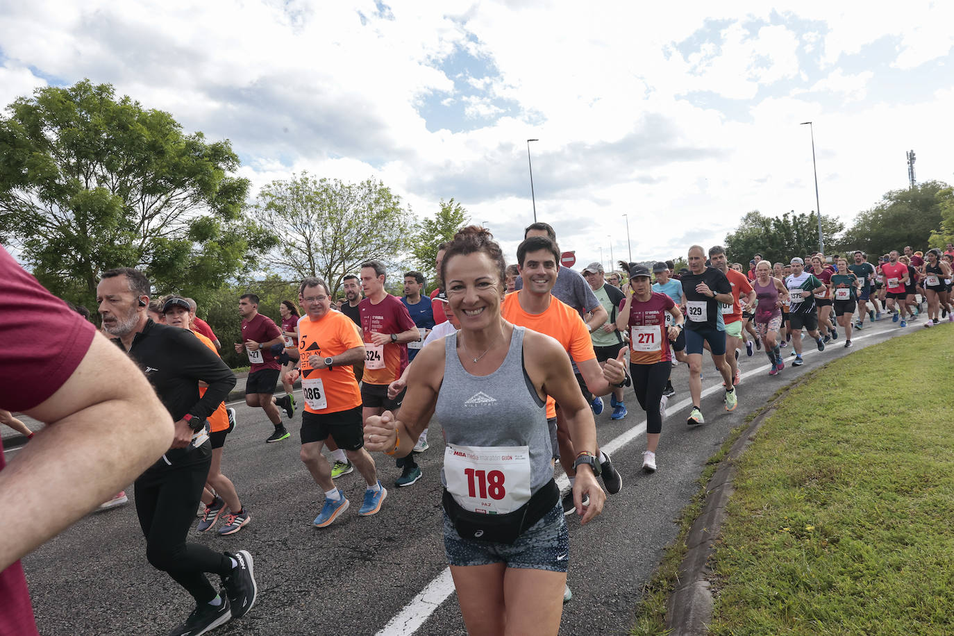 ¿Participaste en la Media Maratón de Gijón? ¡Búscate en las fotos! (1)