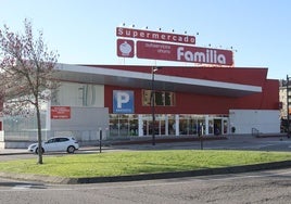 Supermercado familia en Oviedo.