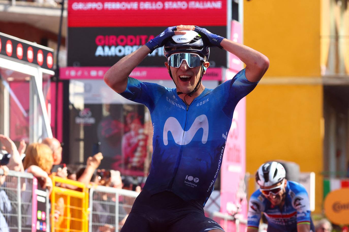 Pelayo toca el cielo en su primer Giro de Italia