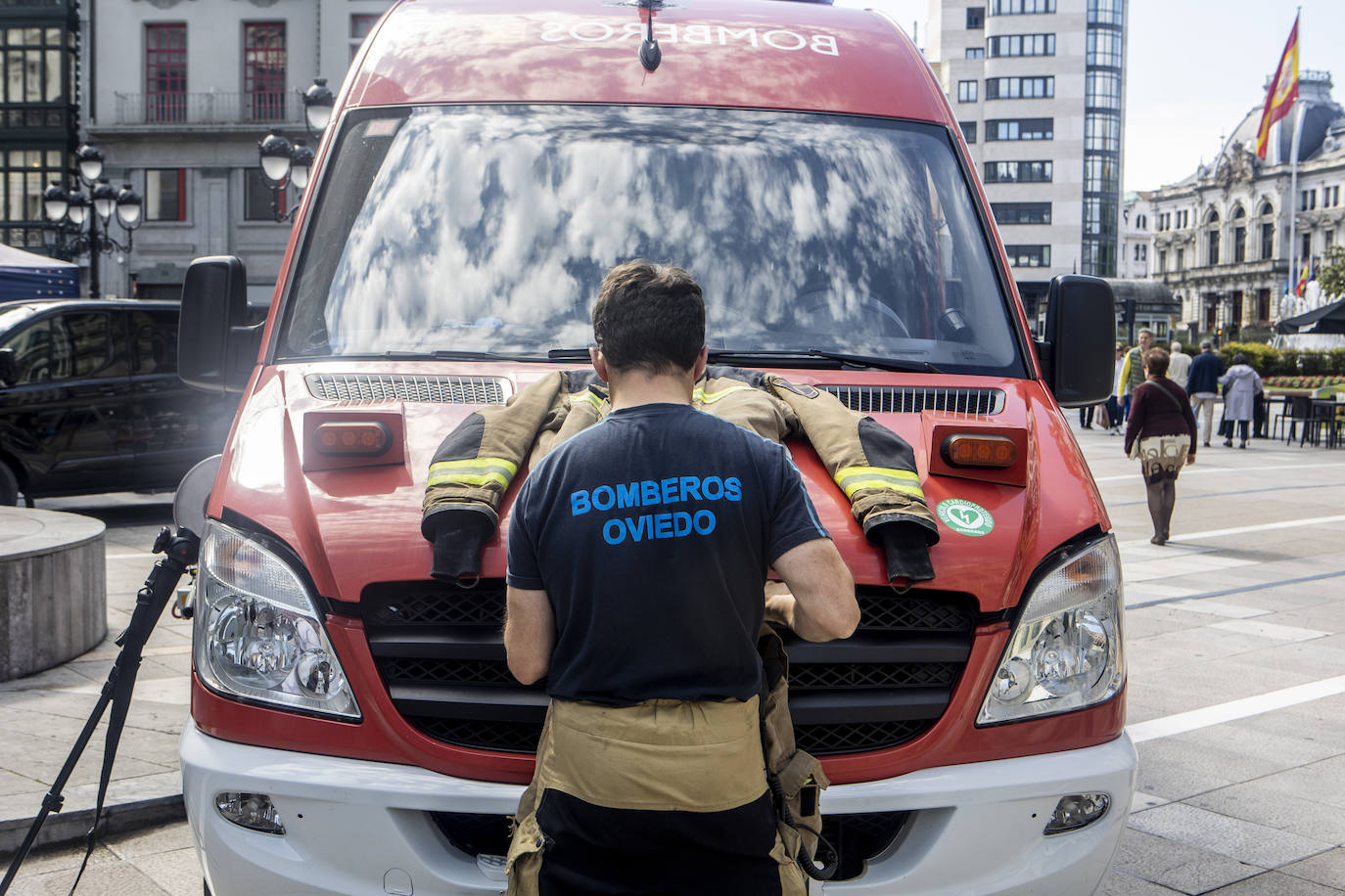 Los niños de Oviedo se convierten en bomberos y policías