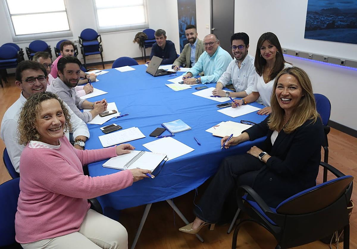 Susana Solís: «Hay que revertir la inacción total del gobierno de Barbón por la industria de esta región»