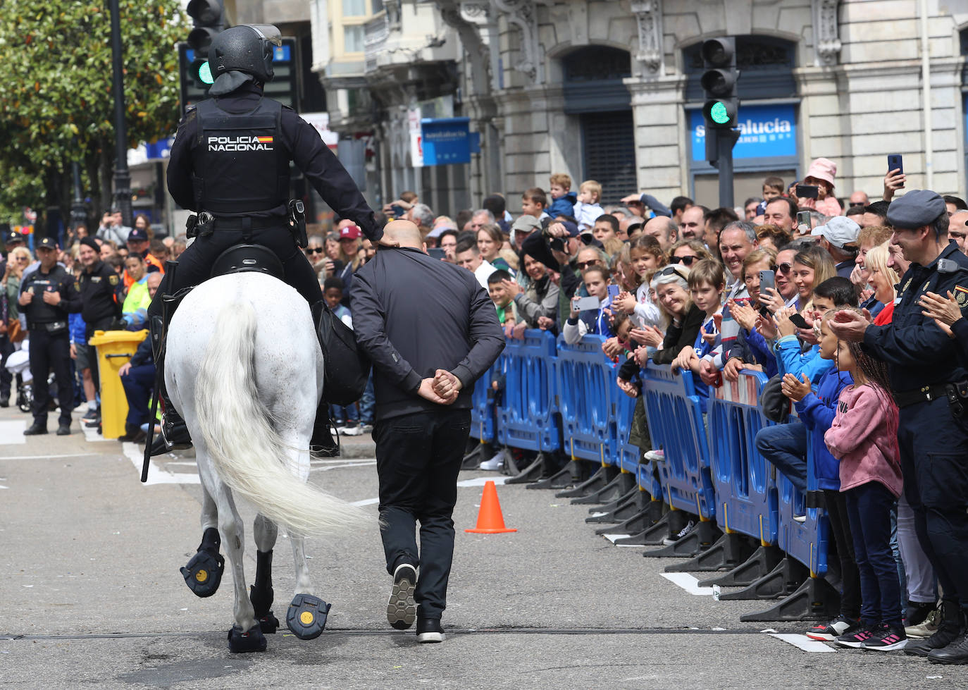 Las lecciones de la Policía Nacional en Oviedo