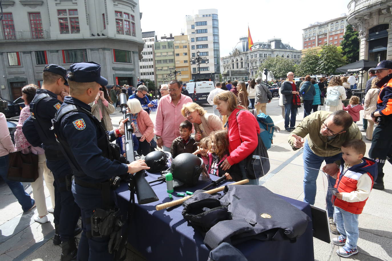 Las lecciones de la Policía Nacional en Oviedo