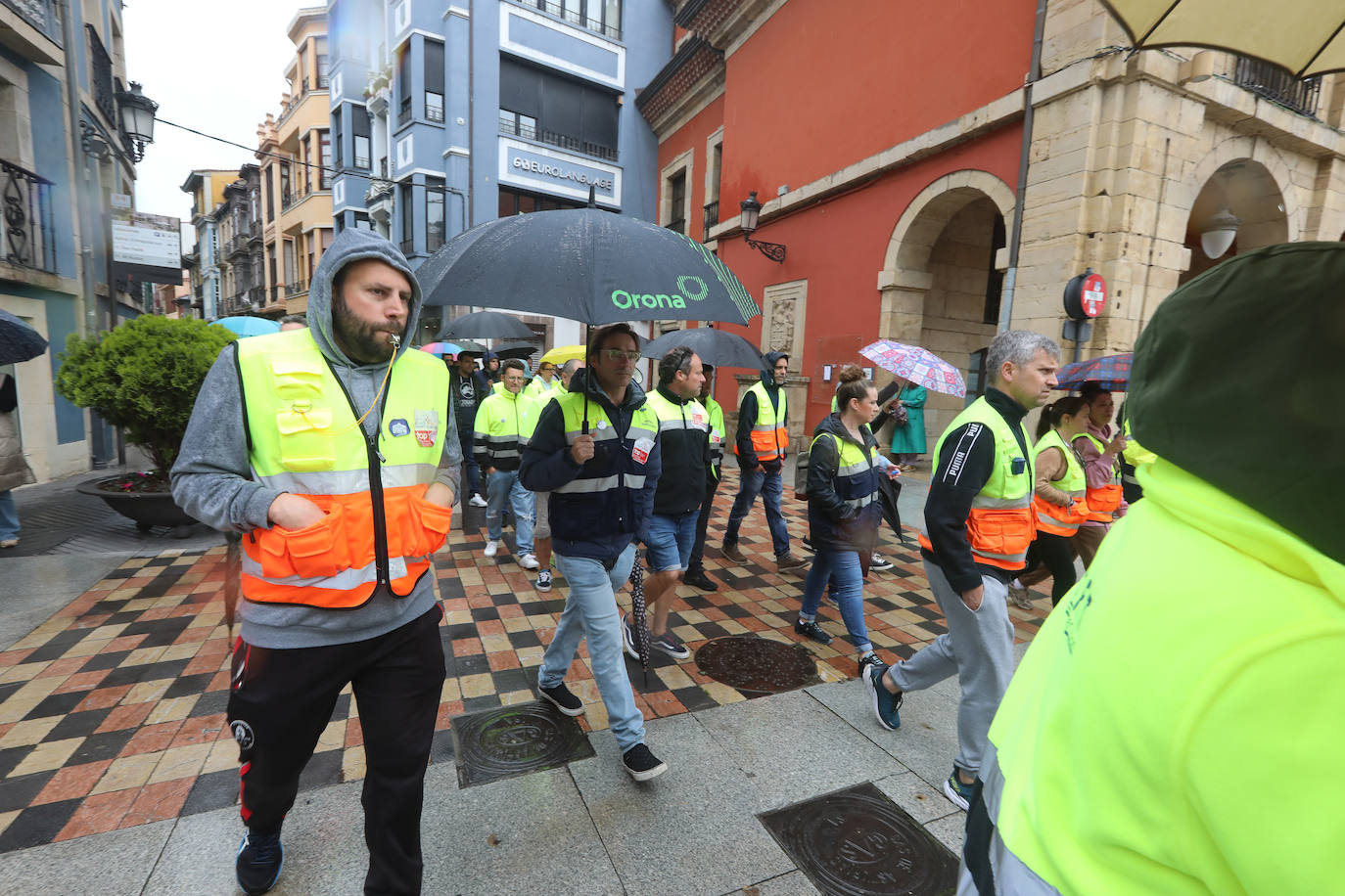 Los trabajadores de Saint-Gobain: «¡Basta ya! Avilés es industrial»