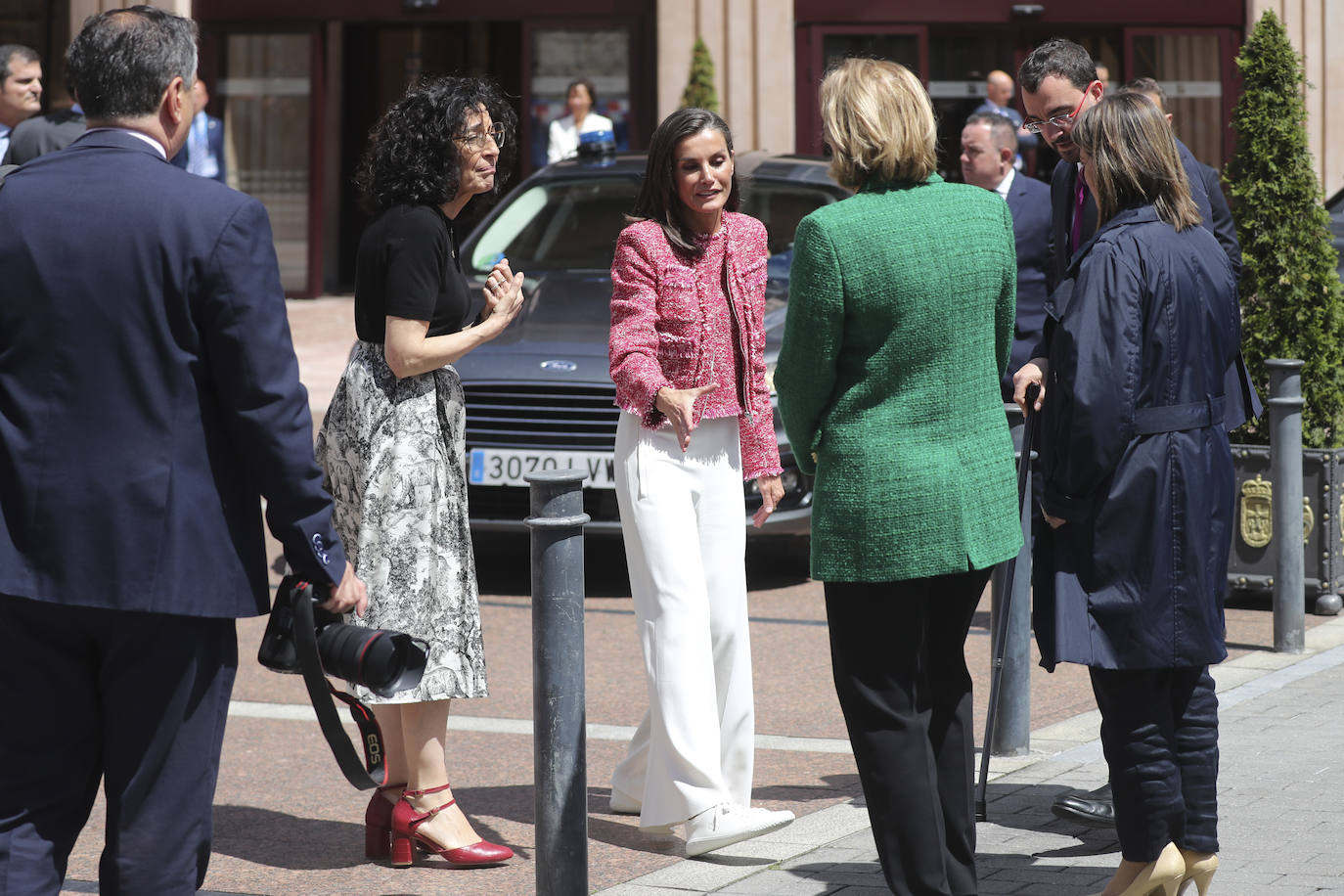 La Reina Letizia ensalza en Oviedo la labor de Cruz Roja