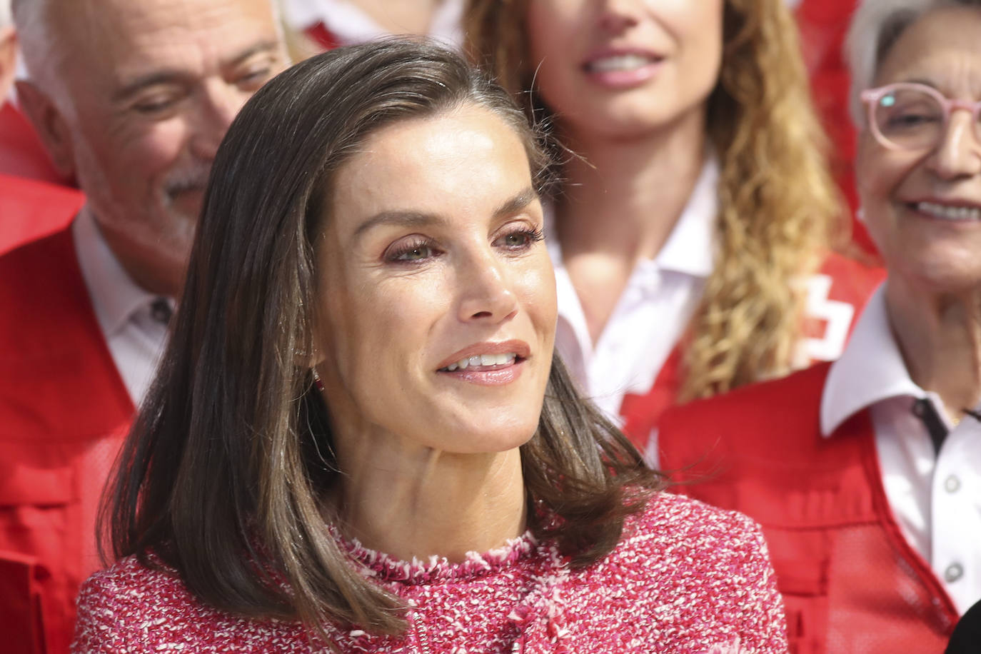 La Reina Letizia ensalza en Oviedo la labor de Cruz Roja