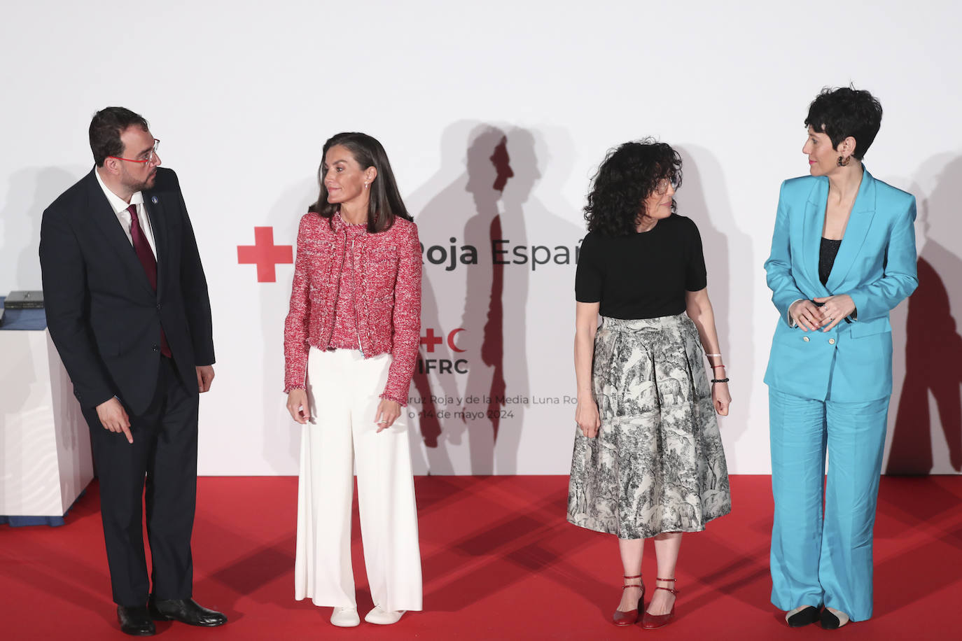 La Reina Letizia ensalza en Oviedo la labor de Cruz Roja