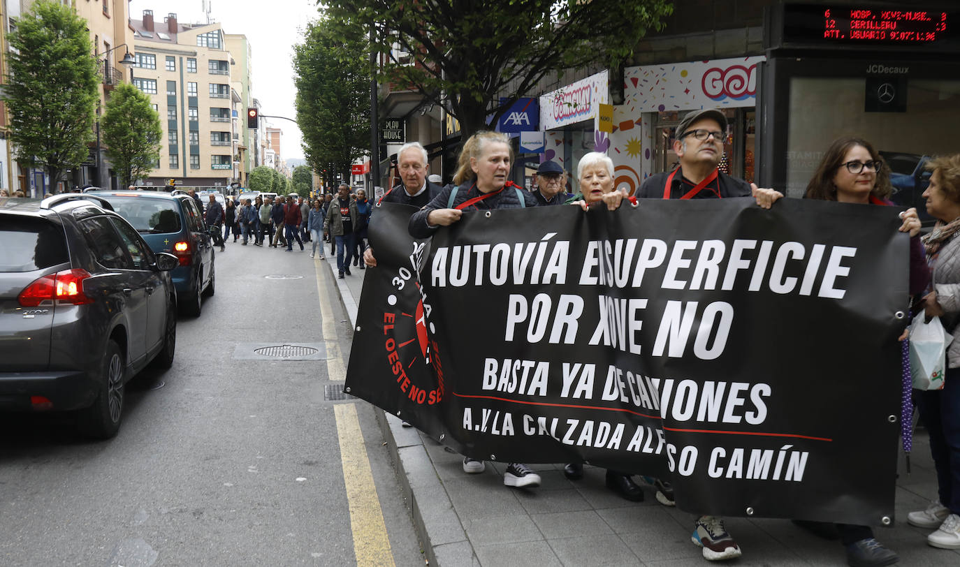 Gijón, contra la contaminación: «No aguantamos más mentiras ni promesas incumplidas»