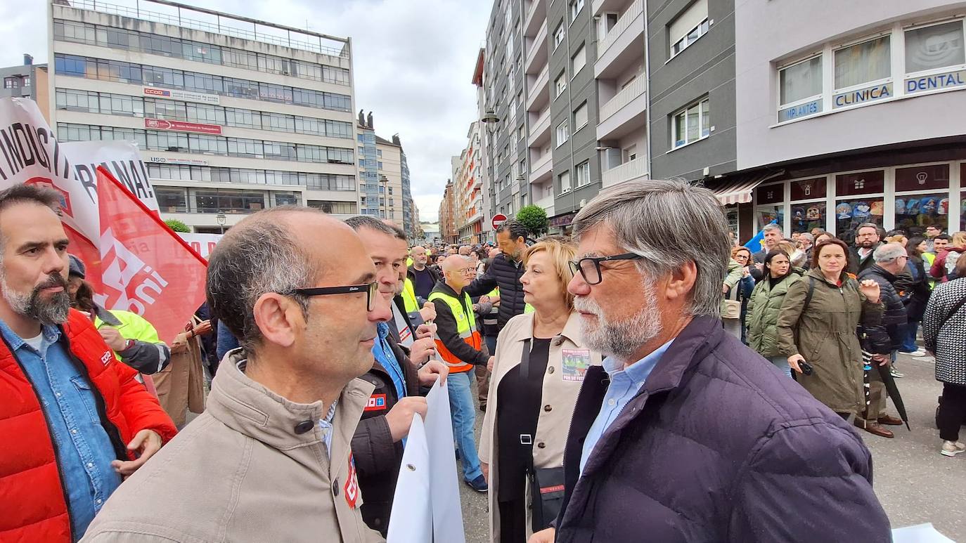 Avilés, unida contra el cierre en Saint-Gobain: «Cristalería no se cierra»